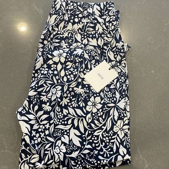 Onia Men’s Botanic 6” bathing suit - Picture 3 of 3